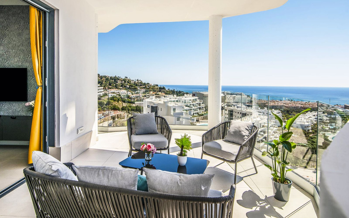 d1033020866dba185f22edc46ed0e216 - 1