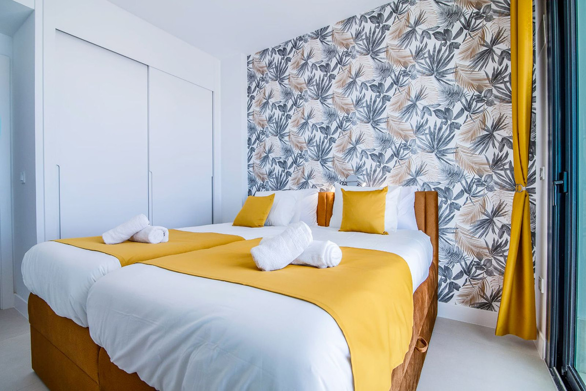 d1033020866dba185f22edc46ed0e216 - 9