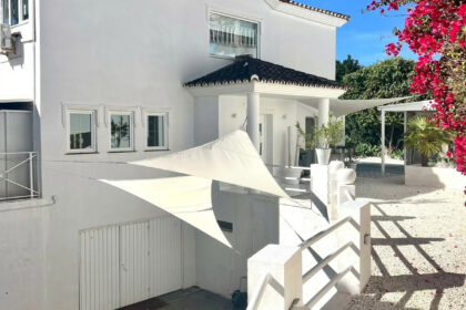 d2659af72f03462e58a9802f673eb1f7 - 70