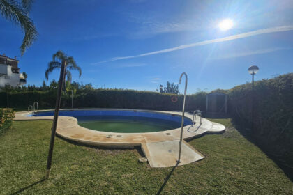 d2c33f3afafbdee138d8cd2e0020708c - 4