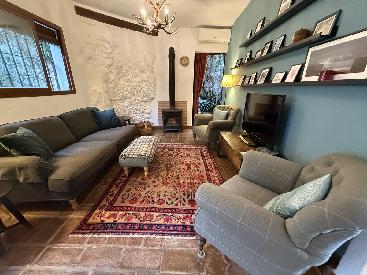 d342b9650ef0d2d6482ad5d7a94cc245 - 6