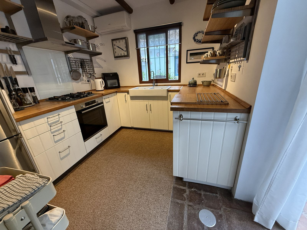 d342b9650ef0d2d6482ad5d7a94cc245 - 9