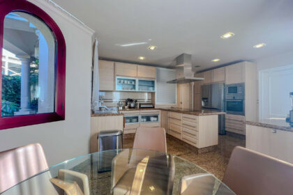 d3c5d6676963c14a6c54f5f4444a65a3 - 11