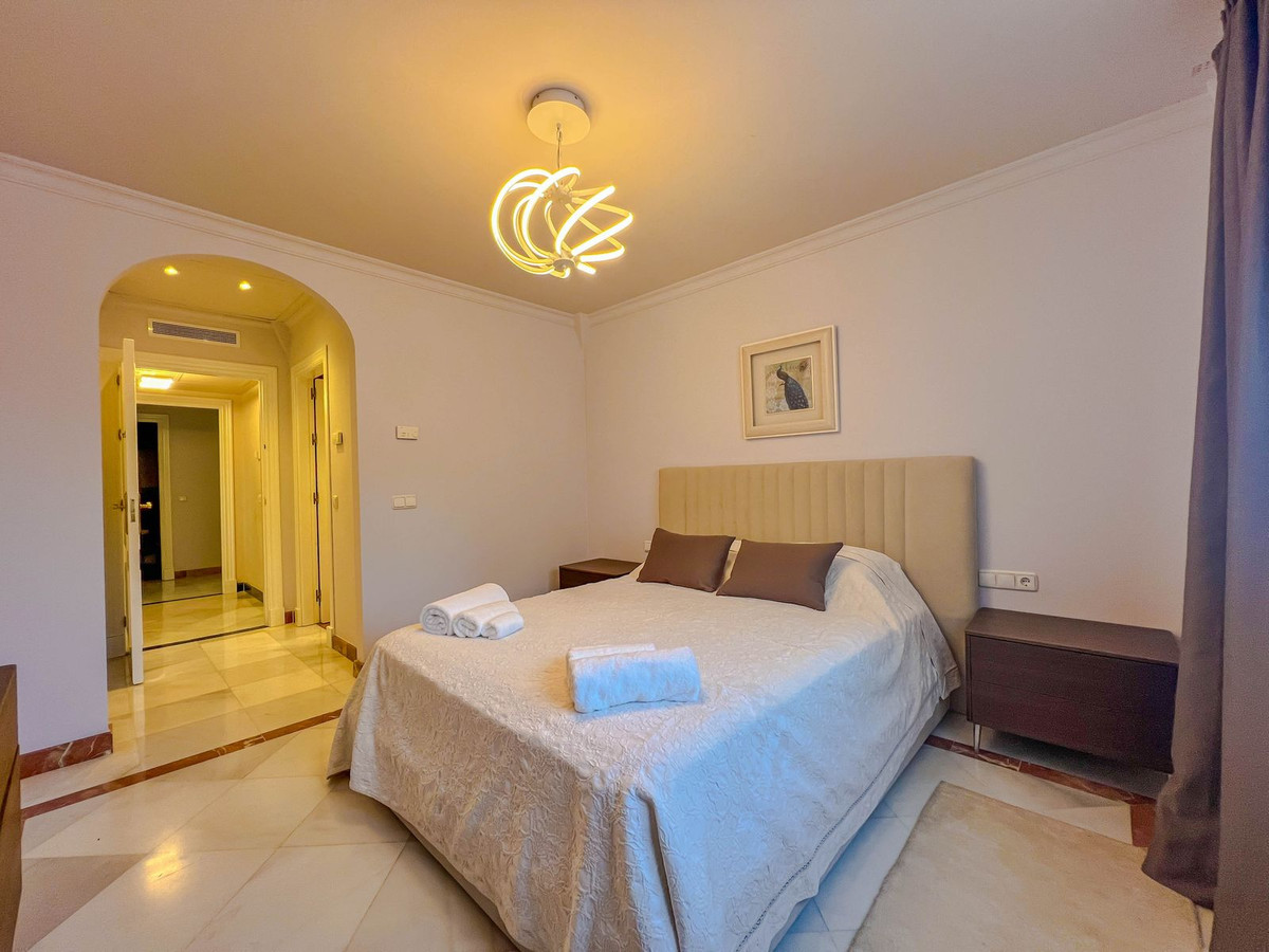 d3c5d6676963c14a6c54f5f4444a65a3 - 18