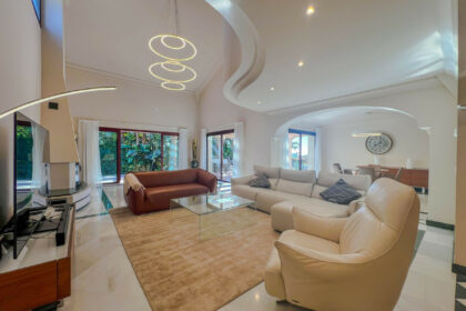 d3c5d6676963c14a6c54f5f4444a65a3 - 2