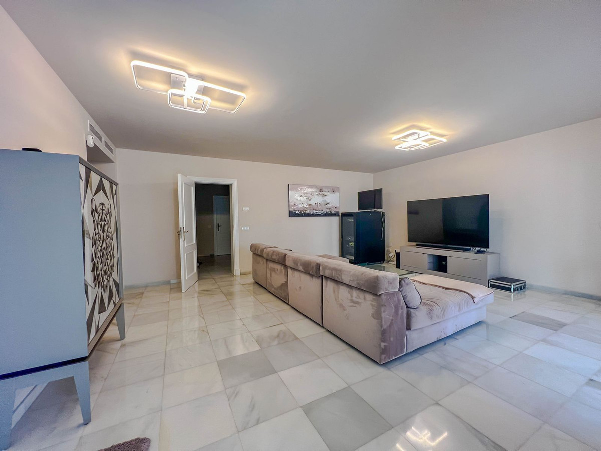 d3c5d6676963c14a6c54f5f4444a65a3 - 26