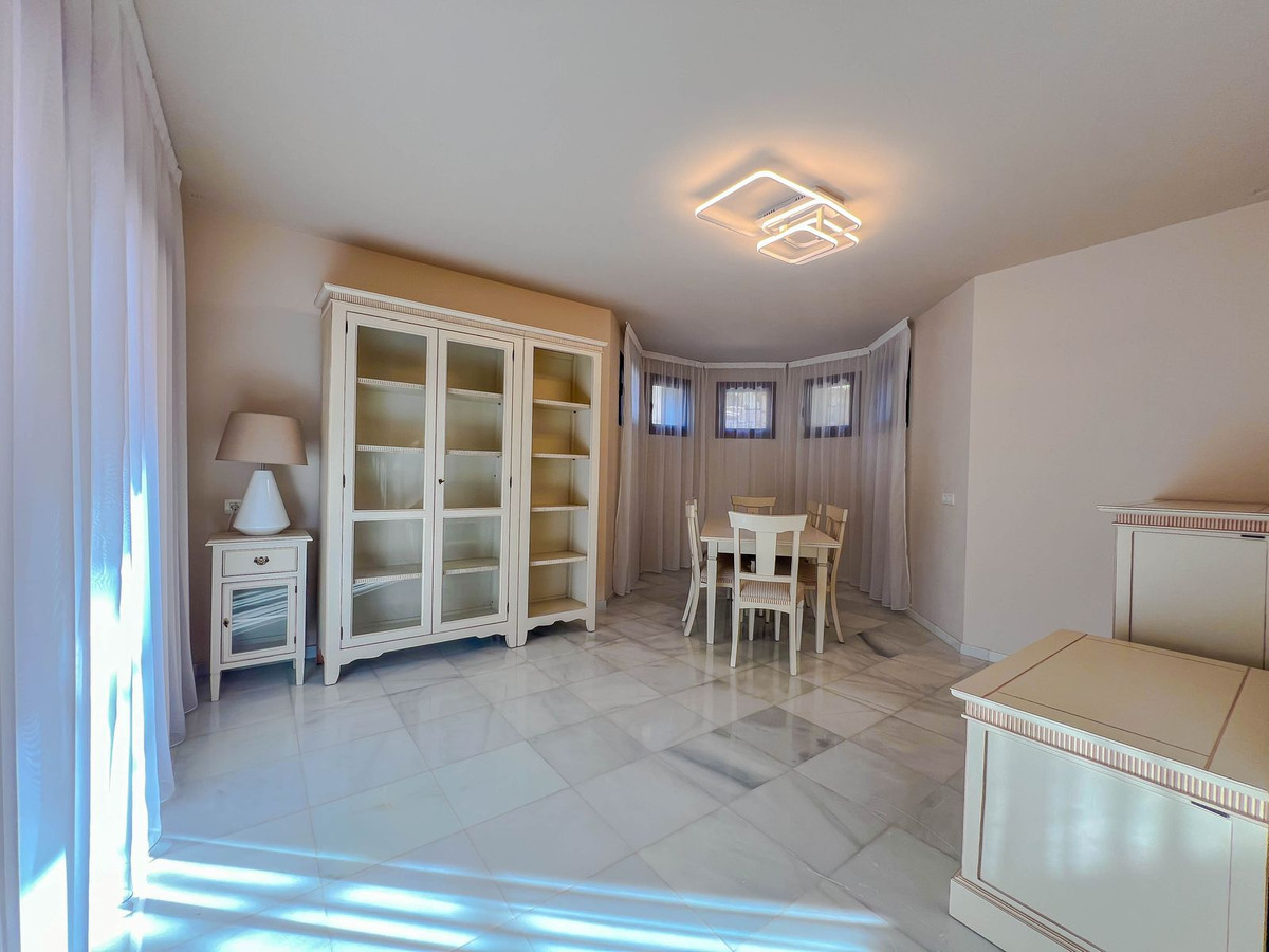 d3c5d6676963c14a6c54f5f4444a65a3 - 27