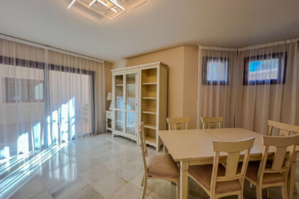 d3c5d6676963c14a6c54f5f4444a65a3 - 28