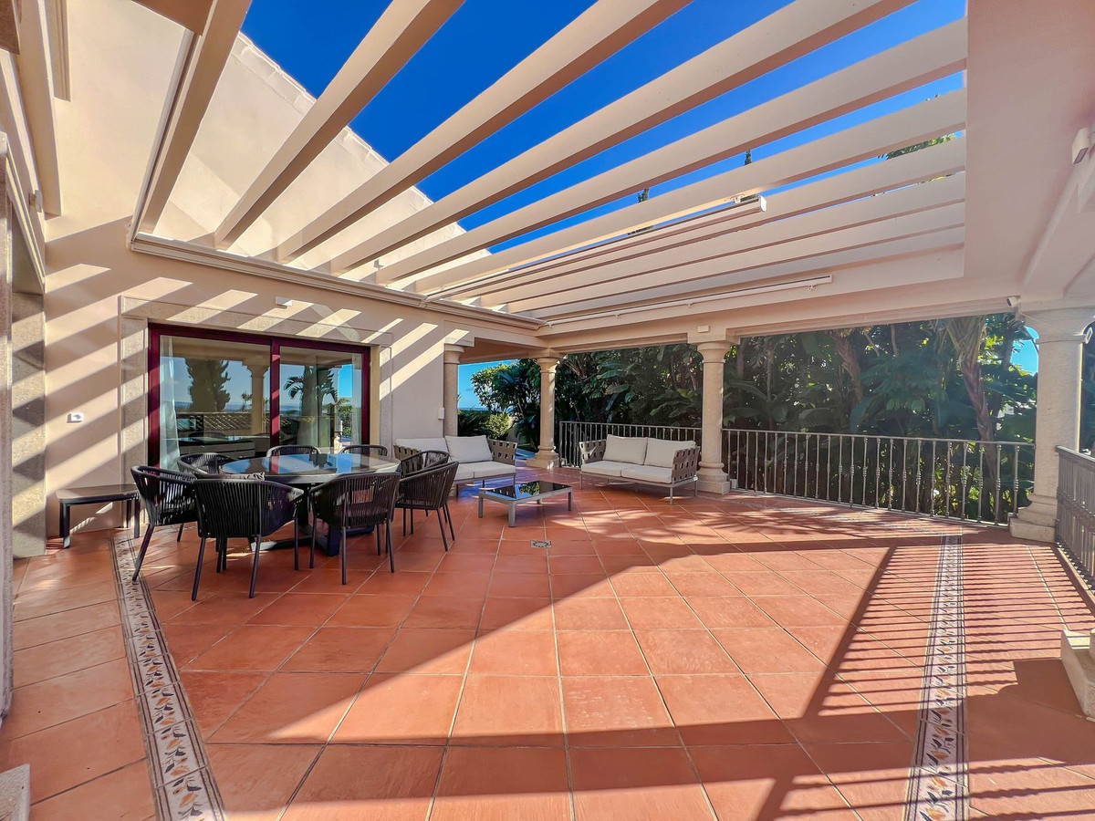 d3c5d6676963c14a6c54f5f4444a65a3 - 34