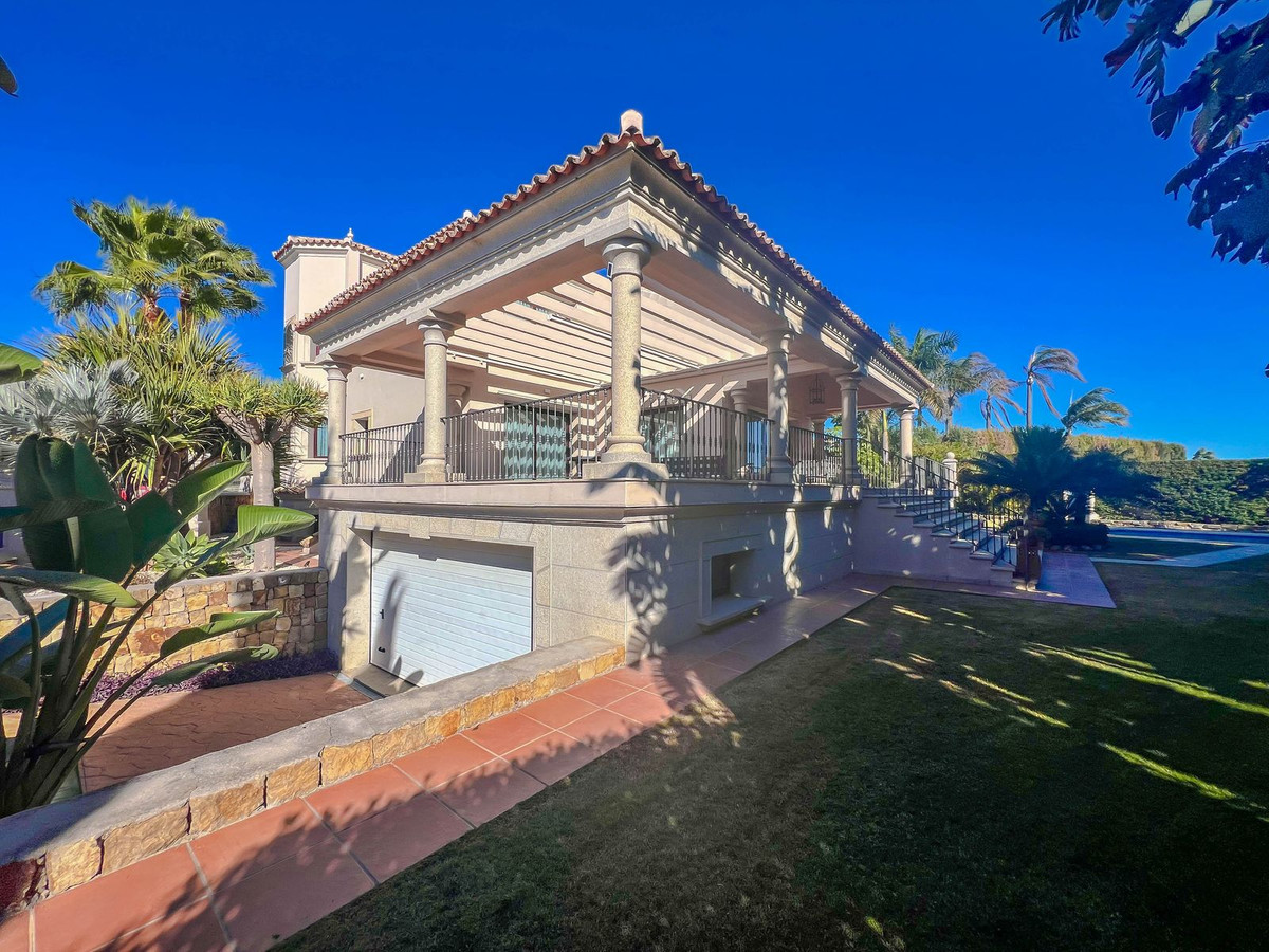 d3c5d6676963c14a6c54f5f4444a65a3 - 37