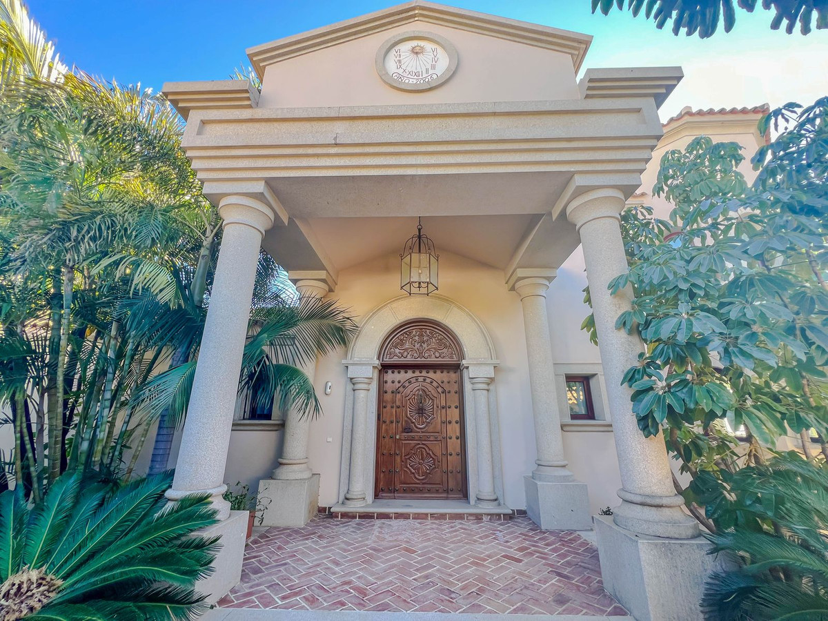 d3c5d6676963c14a6c54f5f4444a65a3 - 41