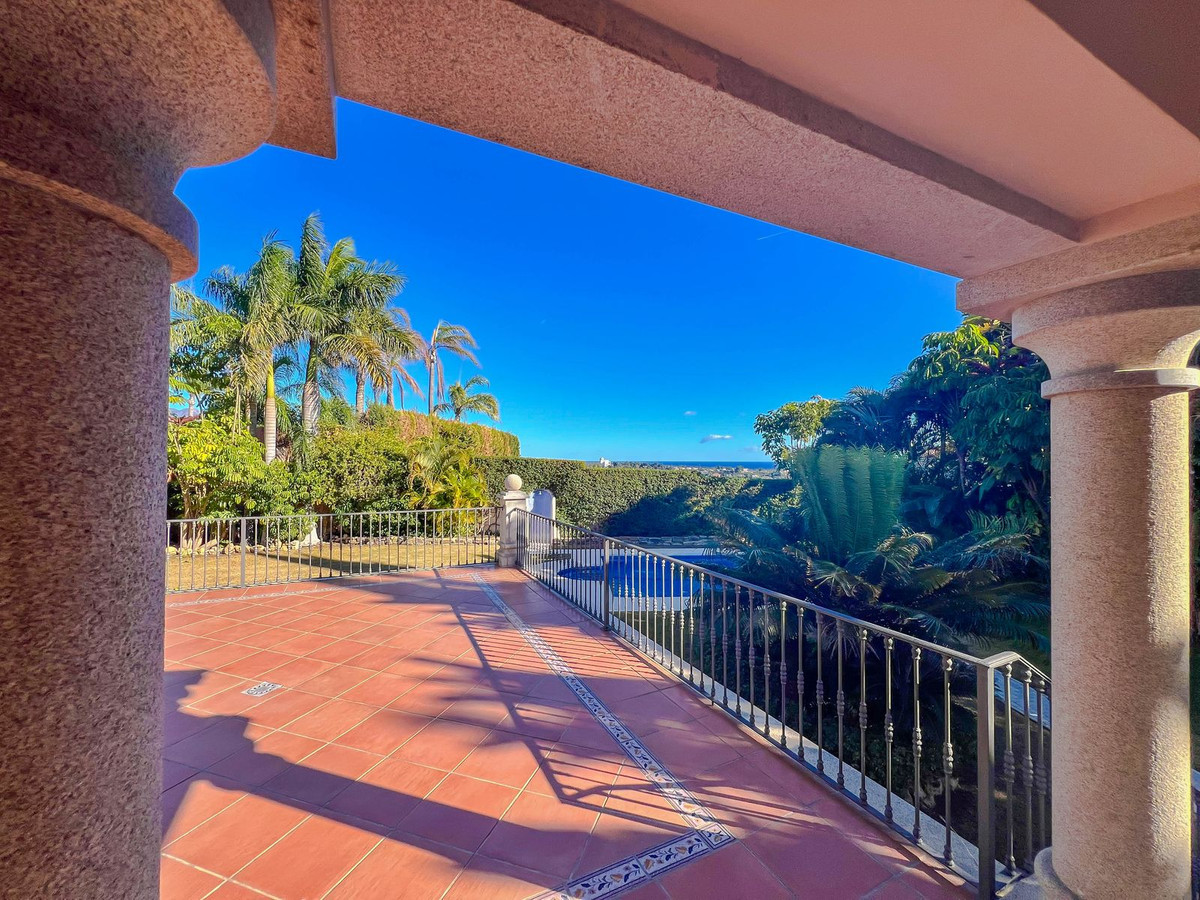 d3c5d6676963c14a6c54f5f4444a65a3 - 43