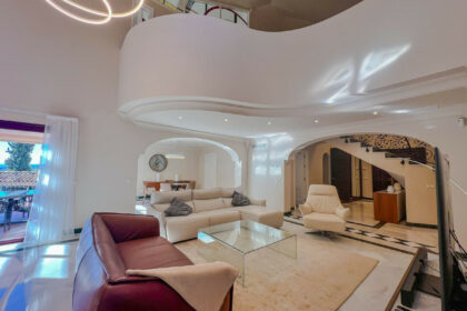 d3c5d6676963c14a6c54f5f4444a65a3 - 7