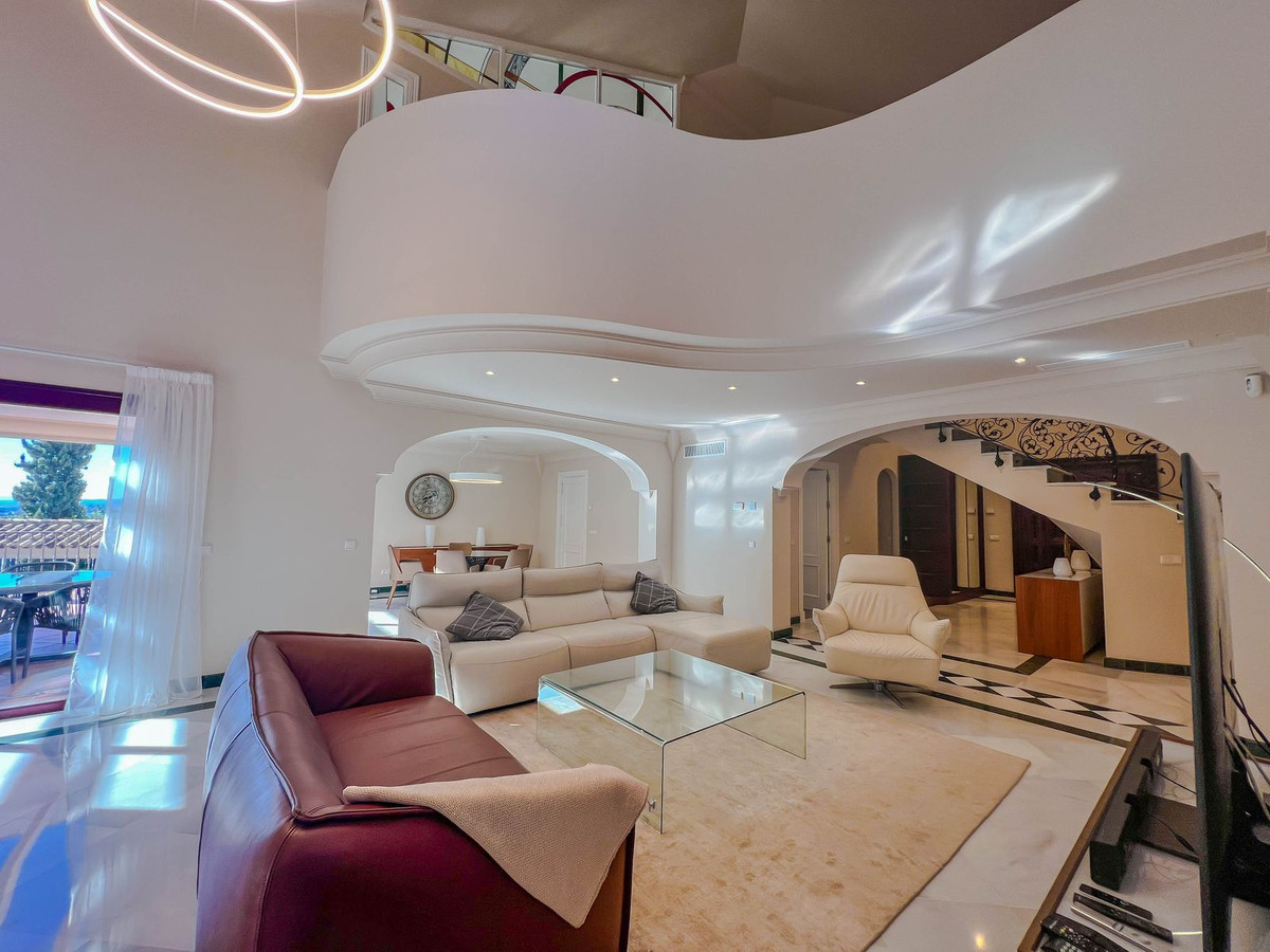 d3c5d6676963c14a6c54f5f4444a65a3 - 7