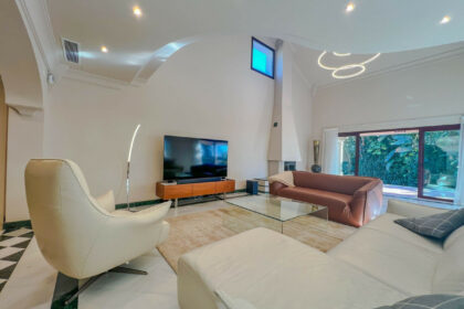 d3c5d6676963c14a6c54f5f4444a65a3 - 9