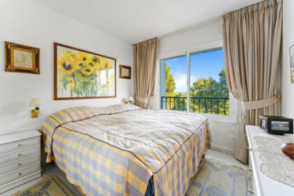 d3cee2e88c9f99965e2ac3a7921d406a - 14