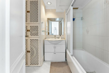 d3cee2e88c9f99965e2ac3a7921d406a - 16