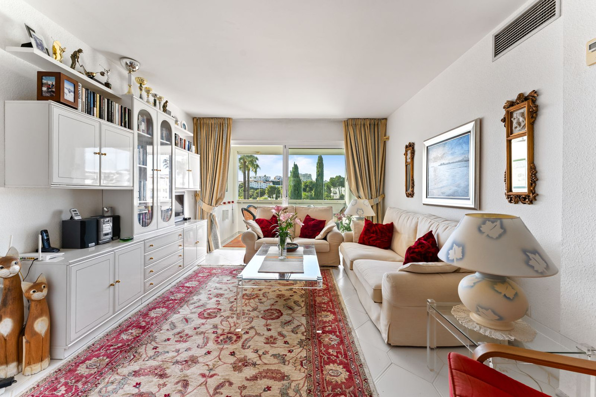 d3cee2e88c9f99965e2ac3a7921d406a - 2