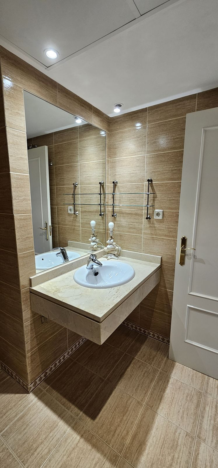 d3dfb8b995bc17853d7e2642204c395c - 25