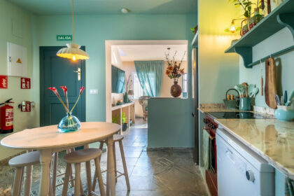 d4b8bac7d3e23c6f4269cab3321ef4c3 - 9