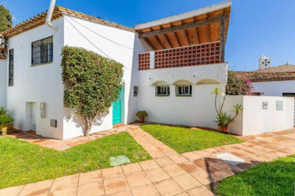 d4f79146daefaf0c3a5cacbcc7e3f301 - 20