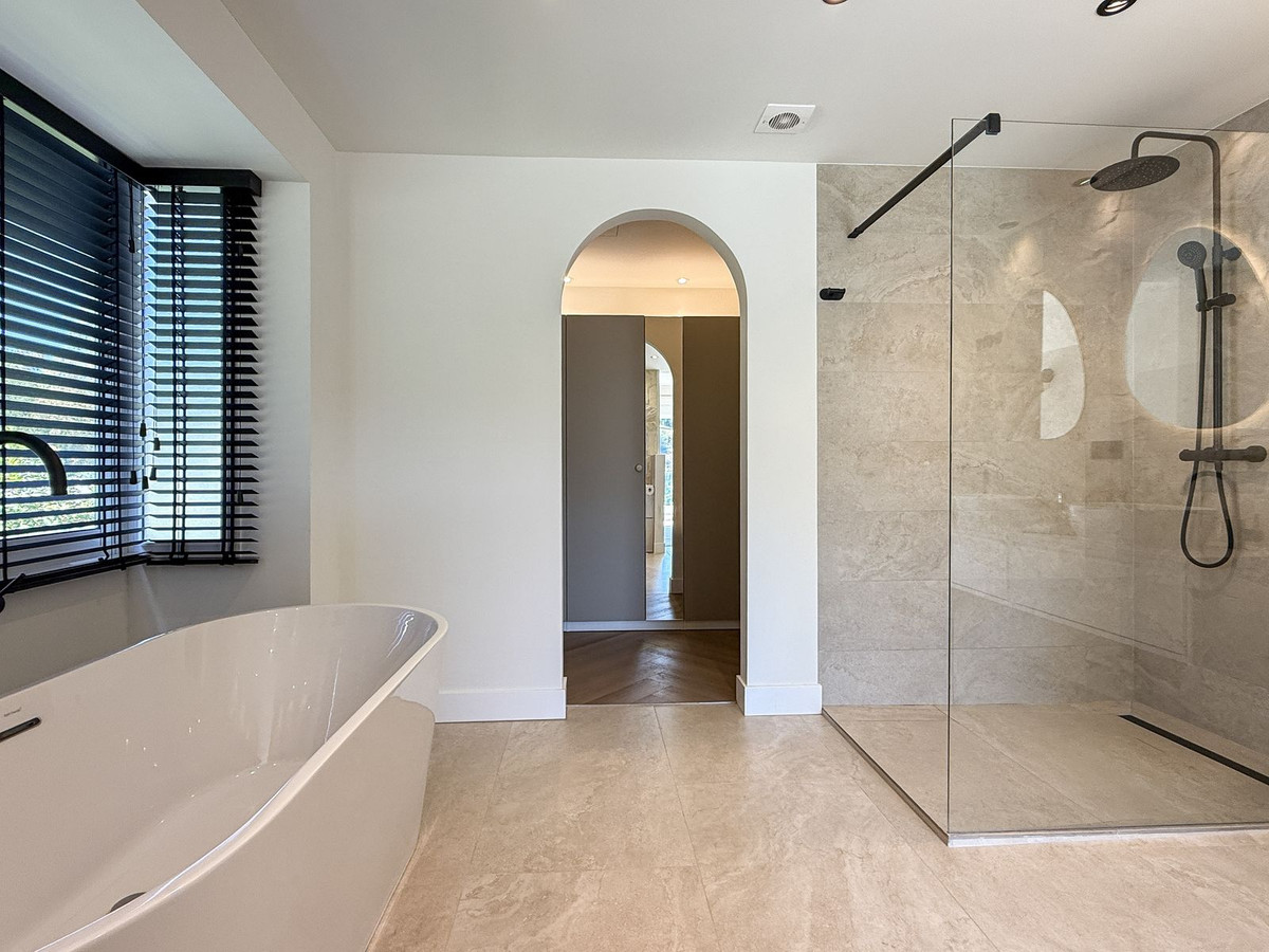 d530065f3060b2e1d1d1d4337a8df425 - 39