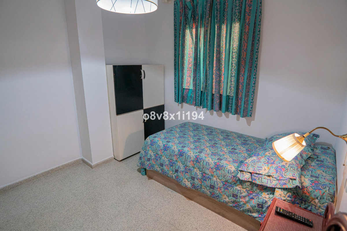 d5a529cd75cd15f46c7b615481f16cb5 - 24