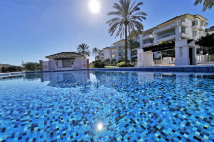 d73a06386399be02d5d3c047c1be96ee - 1