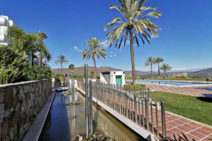 d73a06386399be02d5d3c047c1be96ee - 17