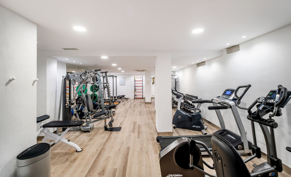 d77f7e9c0f5ae5741dfefd023862cda0 - 25