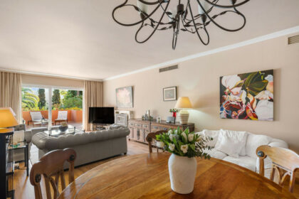 d8f1cfc8f6f6eab22c681d8ad3f5625b - 10