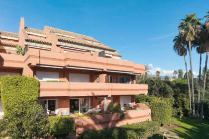 d8f1cfc8f6f6eab22c681d8ad3f5625b - 28