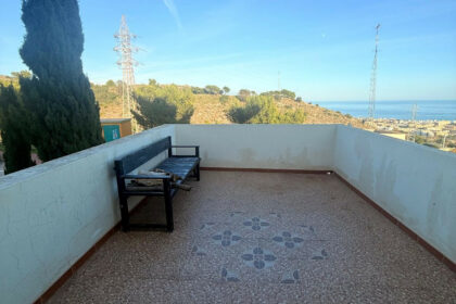 d9e31d49fc83bacff0444d875487964e - 9