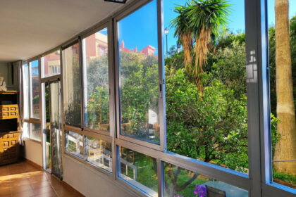 da0a44b696f48bec82589db47a88295b - 1