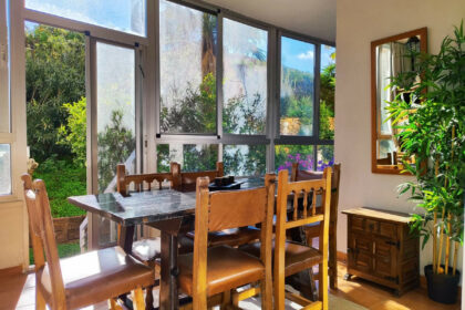 da0a44b696f48bec82589db47a88295b - 12