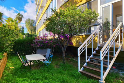 da0a44b696f48bec82589db47a88295b - 2