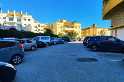 da0a44b696f48bec82589db47a88295b - 60