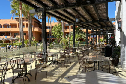 da0f0c1cb5a64afd6824e9c85aefaf64 - 15