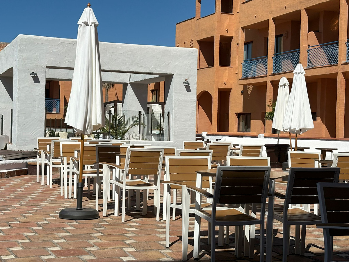 da0f0c1cb5a64afd6824e9c85aefaf64 - 7