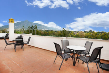 da90b47de64804eedc338dbba3a6c9fa - 12