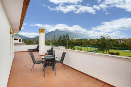 da90b47de64804eedc338dbba3a6c9fa - 13