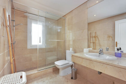 da90b47de64804eedc338dbba3a6c9fa - 18