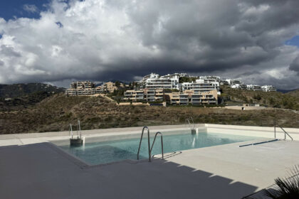 dac3a60d39f46532271d35c5e54a85df - 33