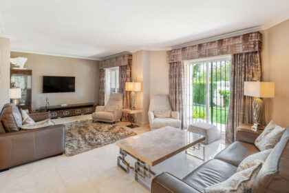 db5b61f821259f2bed29df7092e1930a - 3