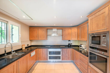 db5b61f821259f2bed29df7092e1930a - 8