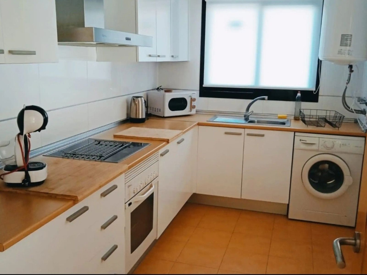 dbdbb451503928bcb5f96edb5bb1b1ec - 4