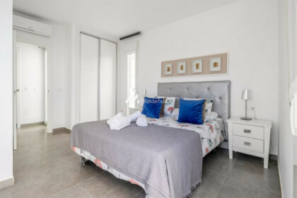 dbf05bf0ae8630bd1c76bf66c790ea29 - 13