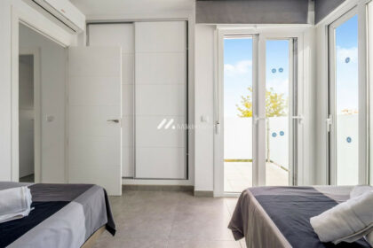 dbf05bf0ae8630bd1c76bf66c790ea29 - 18