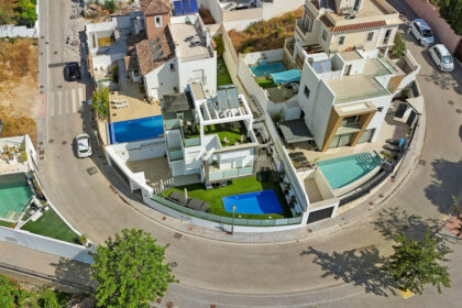 dbf05bf0ae8630bd1c76bf66c790ea29 - 4