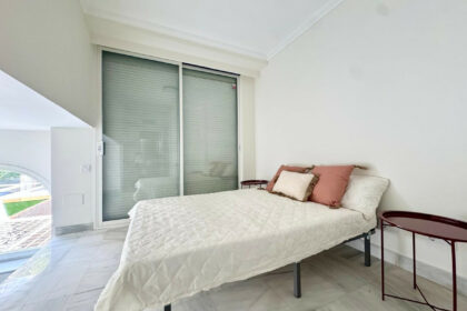 dc223848df302f1cab40d88e946d6da7 - 10